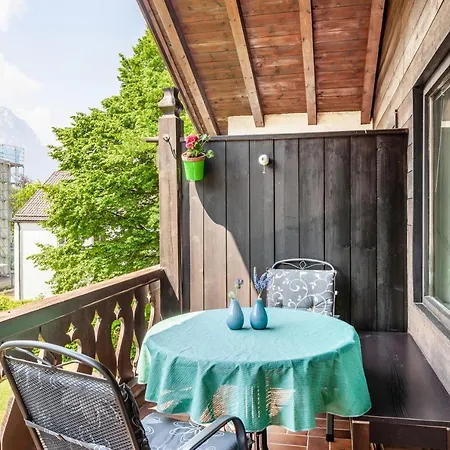 Johannas Alm Apartment