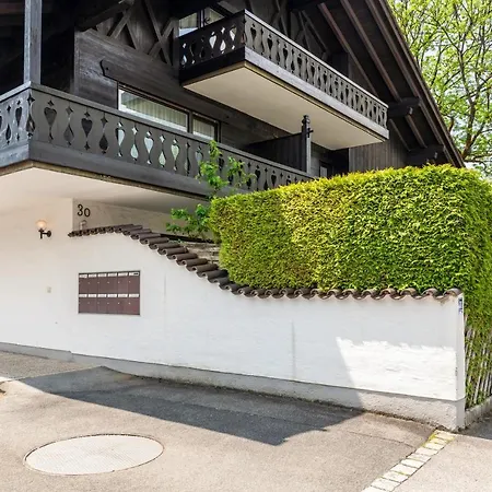 Johannas Alm Apartment *